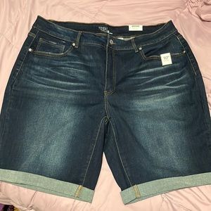 Nwt Time & Tru denim shorts.